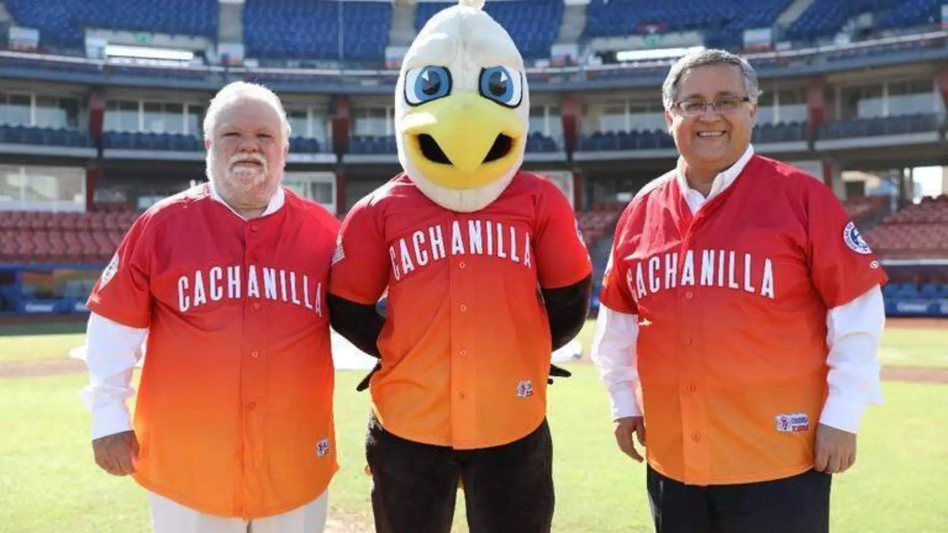 Presenta Águilas el uniforme “Cachanilla”